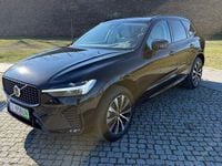 Second-hand Volvo XC60 Inscription 197 CP (144 kW) 2022 Culoarenegru SUV