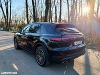 Second-hand Porsche Cayenne S Platinum Edition 440 CP (323 kW) 2018 Culoarealbastru SUV