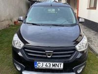 Second-hand Dacia Lodgy Stepway 115 CP (84 kW) 2016 Culoarenegru Monovolum