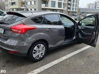 Second-hand Ford Focus Trend 125 CP (91 kW) 2015 Culoaremaro Hatchback