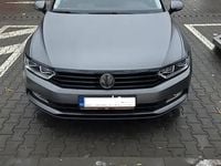 Second-hand VW Passat Highline 150 CP (110 kW) 2017 Gri Break