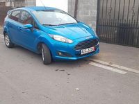 Second-hand Ford Fiesta 100 CP (73 kW) 2015 Culoarealbastru