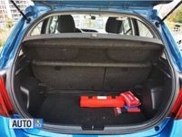 Second-hand Toyota Yaris 75 CP (55 kW) 2014 Albastru marin Berlinǎ