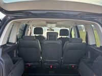 Second-hand VW Touran Highline 140 CP (102 kW) 2015 Culoaregri Monovolum