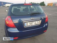Second-hand Kia Ceed 109 CP (80 kW) 2008 Albastru Hatchback