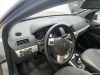 Second-hand Opel Astra 115 CP (84 kW) 2009 Hatchback