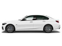 Second-hand BMW 330e Comfort Edition 292 CP (214 kW) 2022 Alb alpine Berlinǎ