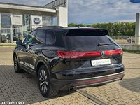 Second-hand VW Touareg Style 231 CP (169 kW) 2023 Culoarenegru SUV