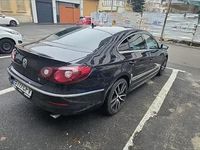 Second-hand VW Passat R-line 170 CP (125 kW) 2011 Berlinǎ