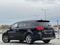 second-hand Kia Carnival 