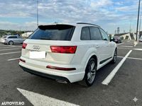 Second-hand Audi Q7 S-Line 286 CP (210 kW) 2019 Culoarealb SUV