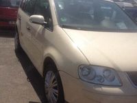 Second-hand VW Touran 105 CP (77 kW) 2006 Bej Monovolum