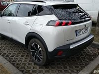Second-hand Peugeot e-2008 Allure 100 kW (136 CP) 2021 SUV