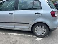 Second-hand VW Golf V 80 CP (58 kW) 2005 Hatchback