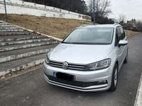 Second-hand VW Touran 120 CP (88 kW) 2018 Argintiu Monovolum