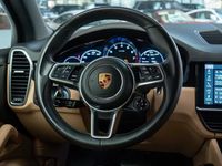 second-hand Porsche Cayenne 2018 3.0 Benzină 340 CP 77.870 km - 72.001 EUR - leasing auto