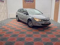 Second-hand Opel Astra Cosmo 125 CP (91 kW) 2011 Gri Break