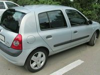 Second-hand Renault Clio II Extreme 82 CP (60 kW) 2004 Gri  metalizat Hatchback