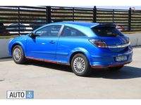 Second-hand Opel Astra 103 CP (75 kW) 2006 Albastru Coupe