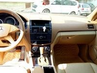Second-hand Mercedes C200 184 CP (135 kW) 2008 Visiniu Berlinǎ