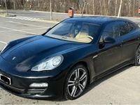 Second-hand Porsche Panamera 250 CP (183 kW) 2012 Negru Hatchback
