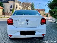 Second-hand Dacia Logan Lauréate 95 CP (69 kW) 2020 Alb Berlinǎ