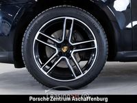 second-hand Porsche Macan 2020 2.0 Benzină 245 CP 61.600 km - 62.030 EUR - leasing auto