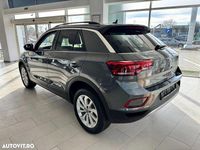 Nouă VW T-Roc Life 116 CP (85 kW) 2025 Culoaregri SUV