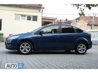 Second-hand Ford Focus 101 CP (74 kW) 2008 Albastru marin Hatchback