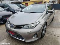 Second-hand Toyota Auris Hybrid Sol 99 CP (72 kW) 2015 Culoaremaro Break