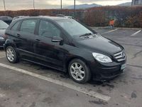 Second-hand Mercedes B180 109 CP (80 kW) 2011 Negru Monovolum