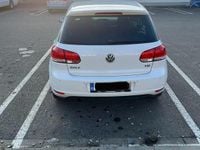 Second-hand VW Golf VI Team 105 CP (77 kW) 2010 Culoarealb Hatchback