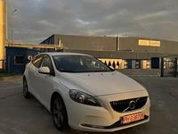 Second-hand Volvo V40 120 CP (88 kW) 2016 Hatchback