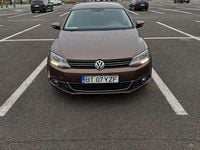 Second-hand VW Jetta Highline 105 CP (77 kW) 2012 Culoaremaro Berlinǎ