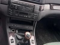 Second-hand BMW 2002 150 CP (110 kW) 2000 Berlinǎ