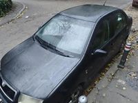 Second-hand Skoda Fabia 101 CP (74 kW) 2002 Negru Berlinǎ