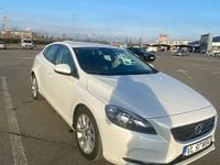 Second-hand Volvo V40 115 CP (84 kW) 2014 Culoarealb