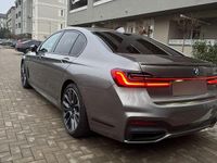Second-hand BMW 745e 394 CP (289 kW) 2020 Culoaregri Berlinǎ