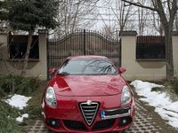 Second-hand Alfa Romeo Giulietta 170 CP (125 kW) 2011 Culoarerosu Hatchback
