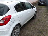 Second-hand Opel Corsa Innovation 75 CP (55 kW) 2010 Culoarealb Hatchback