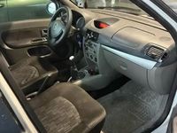 Second-hand Renault Symbol II 80 CP (58 kW) 2009 Berlinǎ