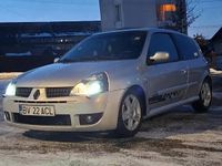 Second-hand Renault Clio 120 CP (88 kW) 2005 Hatchback