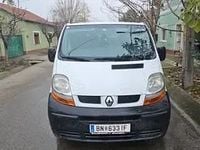 Second-hand Renault Trafic 101 CP (74 kW) 2004 Alb Monovolum