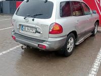 Second-hand Hyundai Santa Fe 138 CP (101 kW) 2005 Argintiu SUV