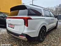 Second-hand Kia Carnival 200 CP (147 kW) 2024 Culoarealb Monovolum