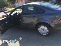 Second-hand Volvo S40 110 CP (80 kW) 2006 Negru Berlinǎ