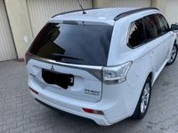 second-hand Mitsubishi Outlander P-HEV instyle +