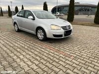 Second-hand VW Jetta Comfortline 105 CP (77 kW) 2008 Culoaregri Berlinǎ