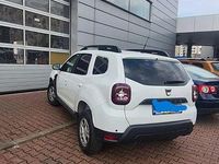 Second-hand Dacia Duster Comfort 109 CP (80 kW) 2018 Culoarealb SUV