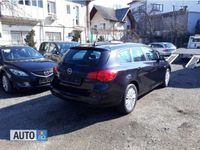 Second-hand Opel Astra 110 CP (80 kW) 2011 Negru Break